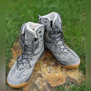 Vasque Ultra Dry Insulated Winter Boots Size 9 Womens